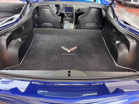 Used 2017 Chevrolet Corvette Stingray Coupe w/ Battery Protection Package RWD image 11