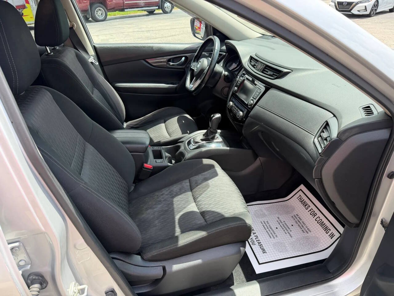 Used 2020 Nissan Rogue SV AWD/4WD image 24