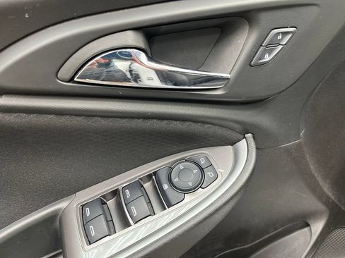 Used 2025 Chevrolet Malibu LT FWD image 30