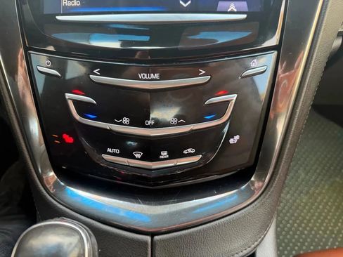 Used 2014 Cadillac ELR w/ Luxury Package FWD image 19