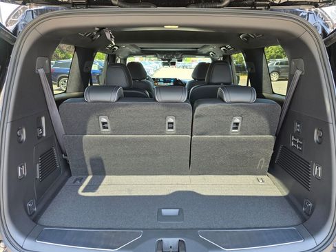 New 2025 INFINITI QX80 Autograph image 14