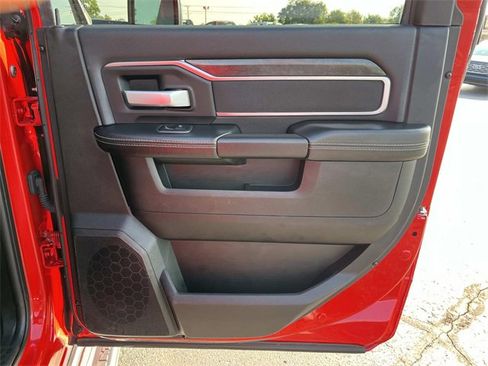 Used 2024 RAM 3500 Big Horn image 24