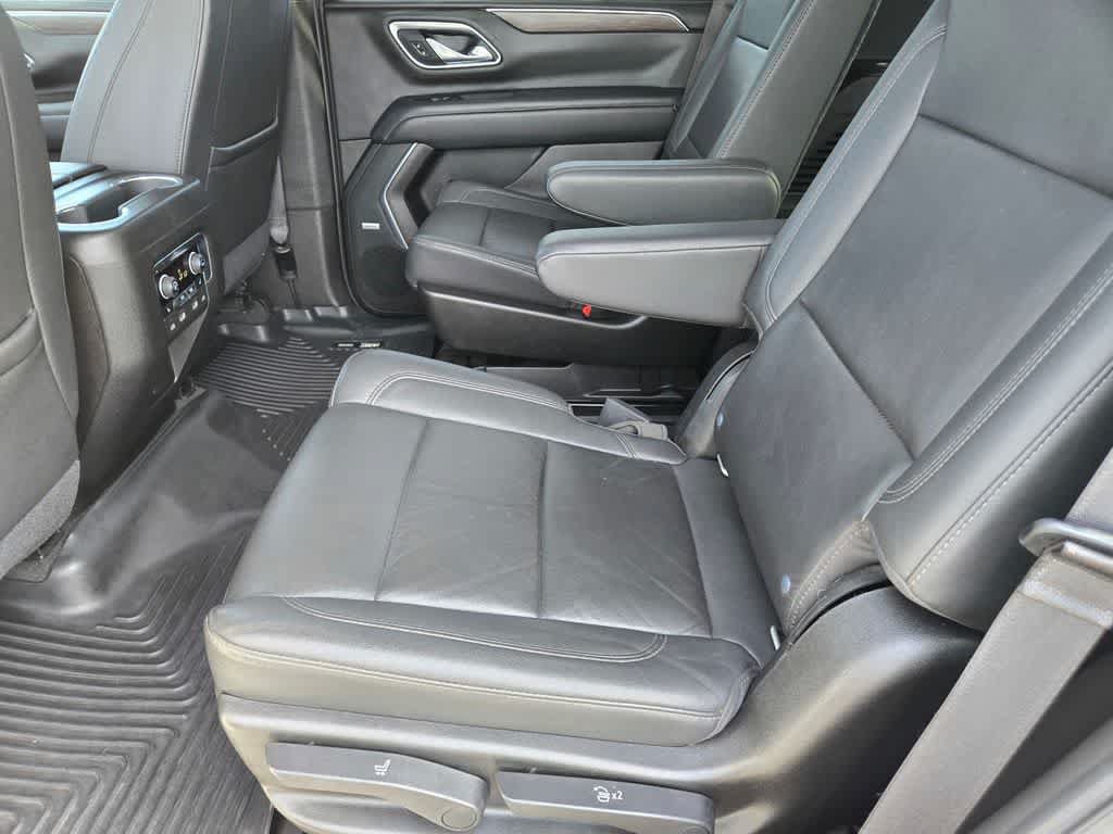 Used 2021 Chevrolet Tahoe Z71 w/ Luxury Package AWD/4WD image 12