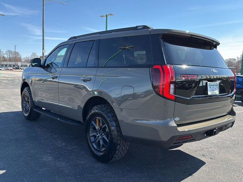 New 2026 Ford Expedition Tremor image 10