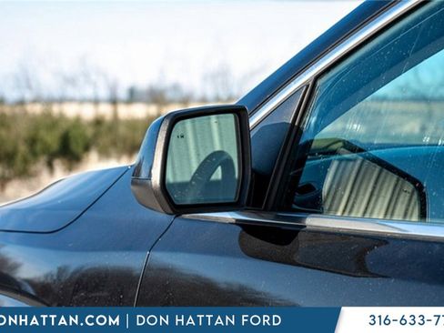 Used 2019 GMC Acadia Denali image 28