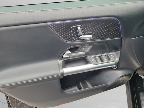 Certified 2025 Mercedes-Benz GLA 250 image 12