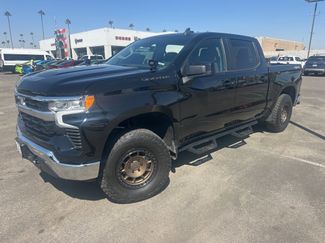 Used 2022 Chevrolet Silverado 1500 LT image 1