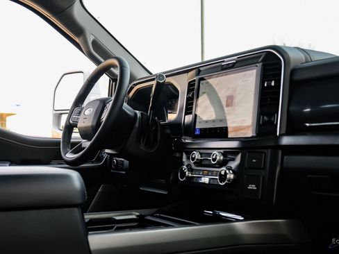 Used 2026 Ford F450 Lariat w/ FX4 Off-Road Package image 54