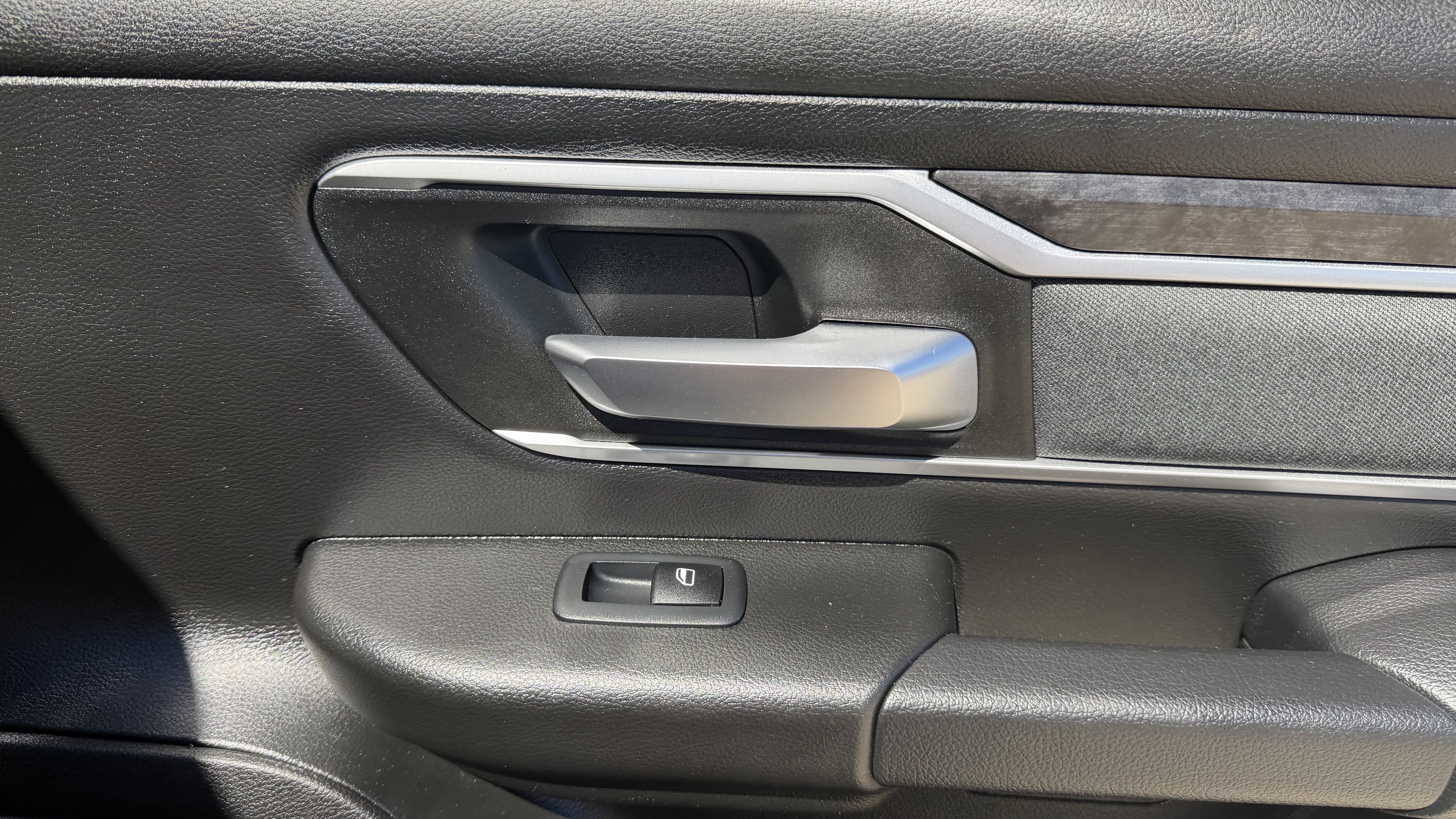 Used 2022 RAM 1500 Big Horn AWD/4WD image 41