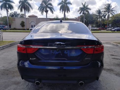 Used 2017 Jaguar XF Premium RWD image 24