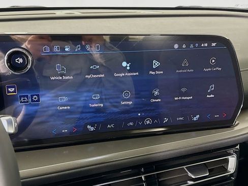 New 2026 Chevrolet Traverse LT image 17