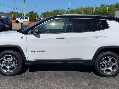 Used 2022 Jeep Compass Trailhawk AWD/4WD image 5