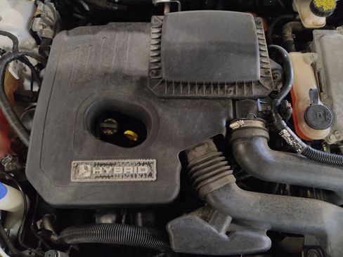 Used 2019 Ford Fusion SE FWD image 30