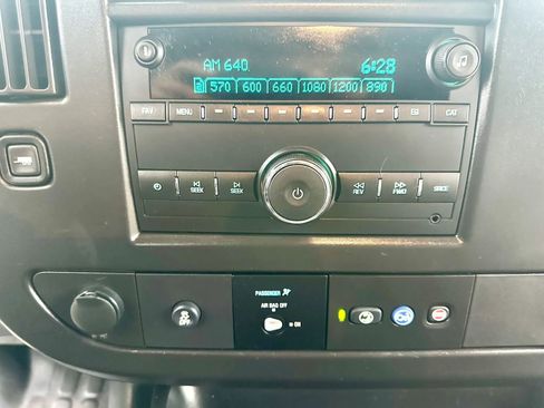 Used 2021 Chevrolet Express 2500 w/ Driver Convenience Package RWD image 15