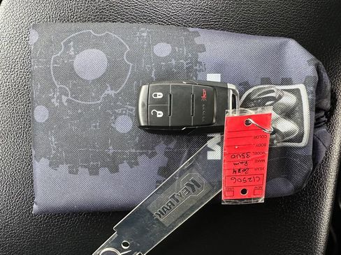 Used 2024 RAM 3500 Tradesman w/ Chrome Appearance Group image 9