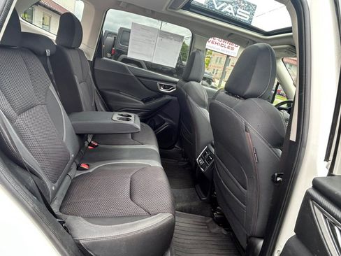 Used 2019 Subaru Forester Premium AWD/4WD image 14