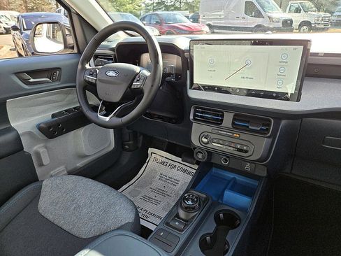 New 2025 Ford Maverick XLT w/ XLT Luxury Package image 13