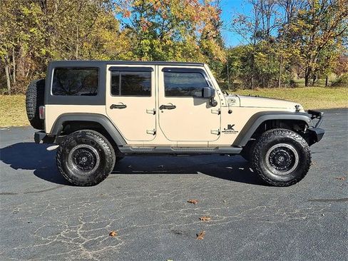 Used 2016 Jeep Wrangler Unlimited Sport w/ Quick Order Package 24S image 11