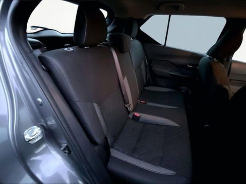 Used 2019 Nissan Kicks SV w/ Exterior Package image 17