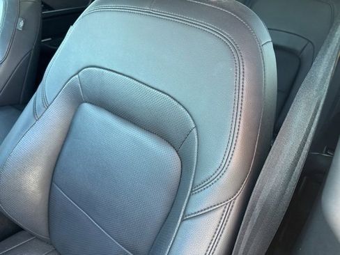 Used 2022 Jaguar F-PACE S image 10