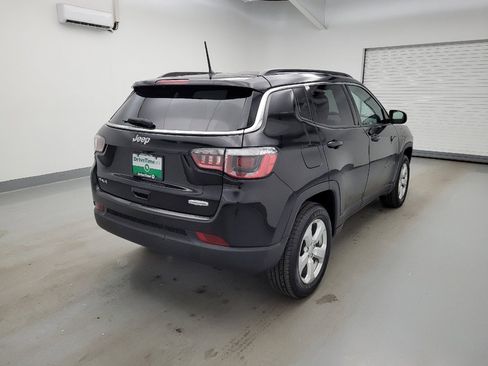 Used 2018 Jeep Compass Latitude w/ Safe & Security Group AWD/4WD image 9