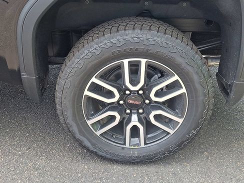 New 2026 GMC Sierra 1500 AT4 w/ AT4 Premium Package AWD/4WD image 5
