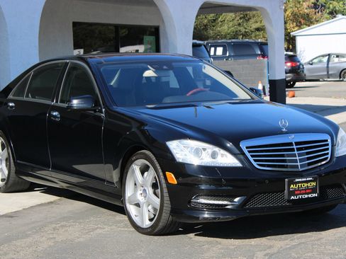 Used 2013 Mercedes-Benz S 550 w/ Sport Pkg Plus One image 31