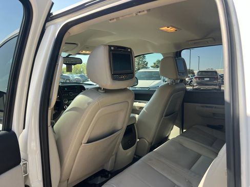Used 2009 Chevrolet Silverado 1500 LT w/ Texas Edition RWD image 17