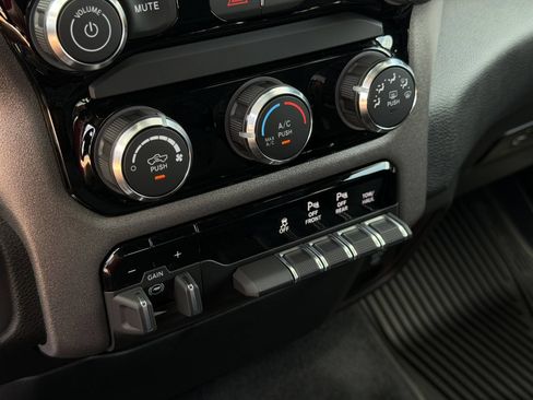 Used 2026 RAM 1500 Warlock AWD/4WD image 23