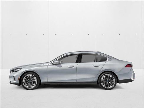 New 2026 BMW 540i xDrive image 3