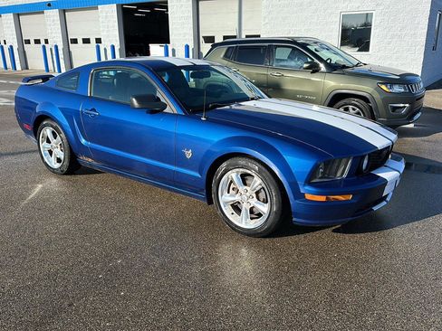 Used 2009 Ford Mustang GT Premium image 8