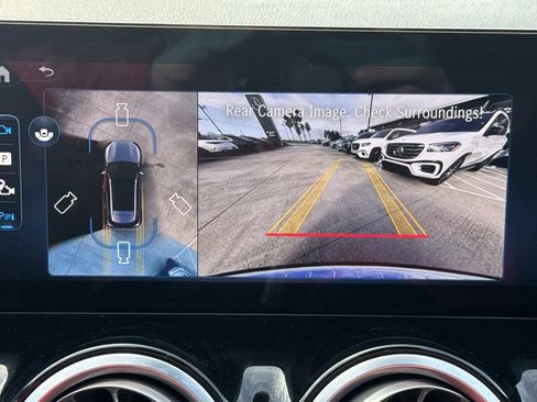 Used 2025 Mercedes-Benz GLA 250 image 26