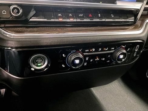 Used 2023 Chevrolet Silverado 1500 LT AWD/4WD image 25