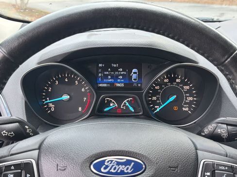 Certified 2018 Ford Escape Titanium w/ Ford Safe & Smart Package FWD image 27