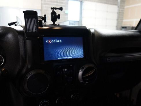 Used 2017 Jeep Wrangler Unlimited Sport w/ Quick Order Package 24S image 11