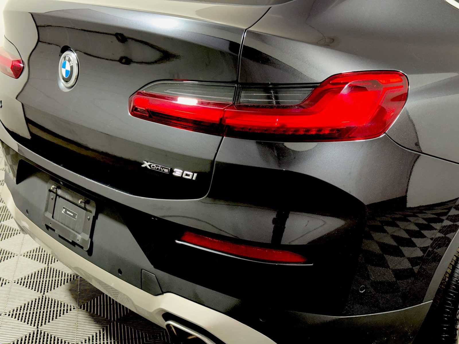 Used 2024 BMW X4 xDrive30i w/ Parking Assistance Package AWD/4WD image 28