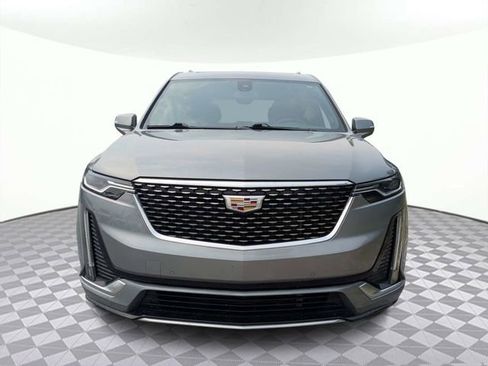 Used 2023 Cadillac XT6 Premium Luxury FWD image 9
