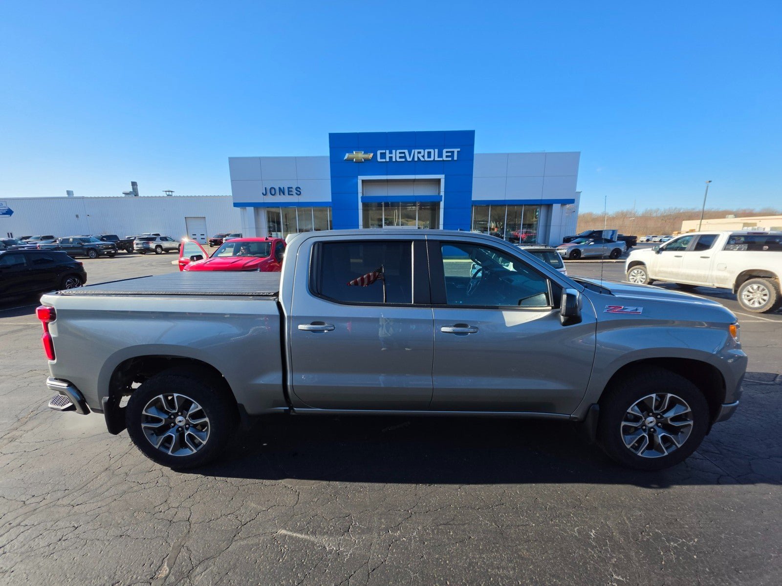 Used 2023 Chevrolet Silverado 1500 RST w/ Z71 Off-Road Package AWD/4WD image 6