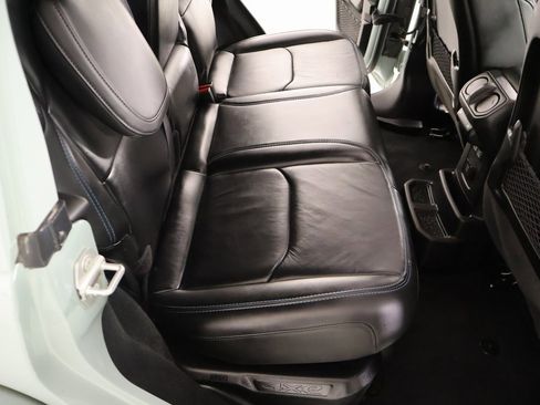 Used 2024 Jeep Wrangler Unlimited Rubicon 4xe image 15