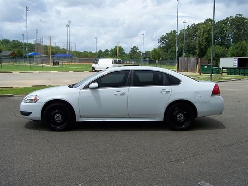 Used 2014 Chevrolet Impala Police FWD image 6