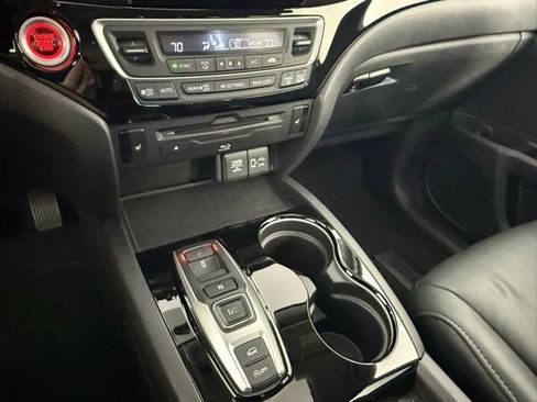 Used 2019 Honda Pilot Touring image 23