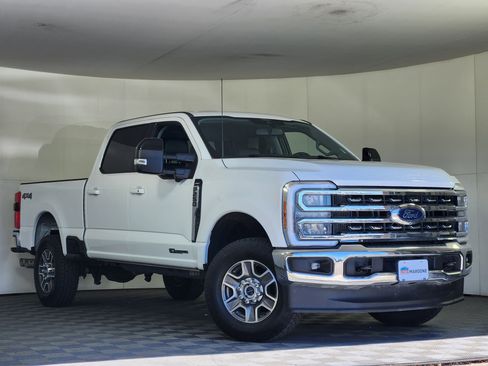 Used 2024 Ford F250 Lariat image 1