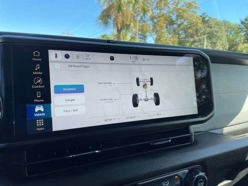 Used 2024 Jeep Wrangler Sport S image 17