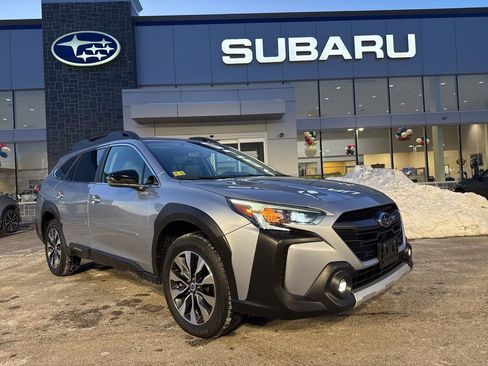 Used 2023 Subaru Outback Limited image 2