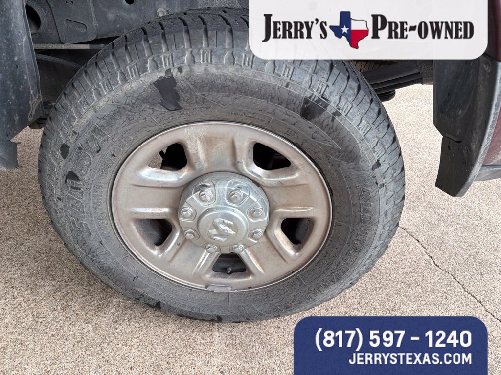 Used 2022 RAM 3500 Tradesman w/ Chrome Appearance Group AWD/4WD image 6
