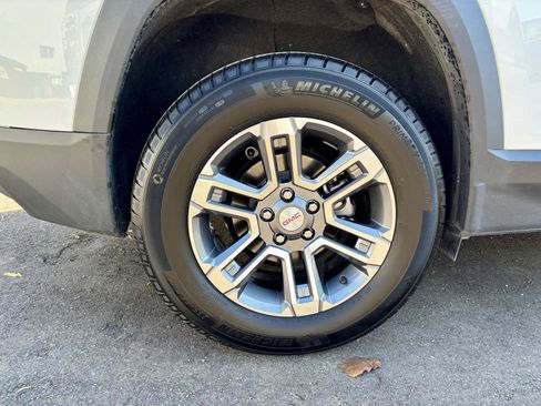 Used 2025 GMC Terrain Elevation AWD/4WD image 19