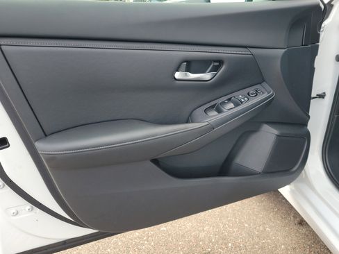 Certified 2023 Nissan Sentra SV image 19