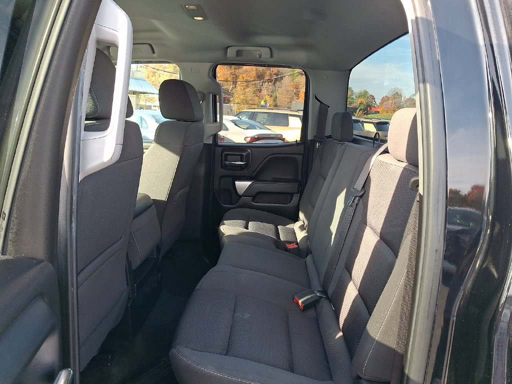 Used 2018 Chevrolet Silverado 1500 LT AWD/4WD image 12