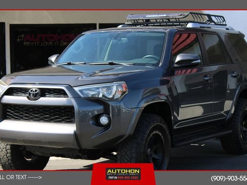 Used 2018 Toyota 4Runner SR5 Premium AWD/4WD image 1