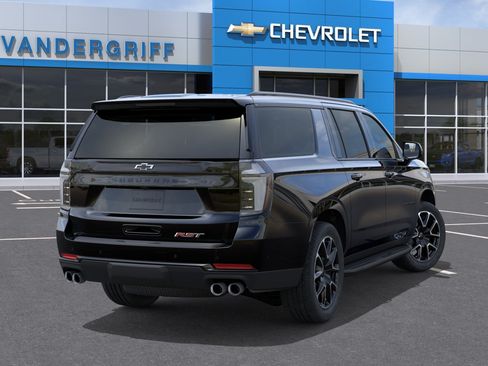 New 2026 Chevrolet Suburban RST w/ RST Capability Package AWD/4WD image 4